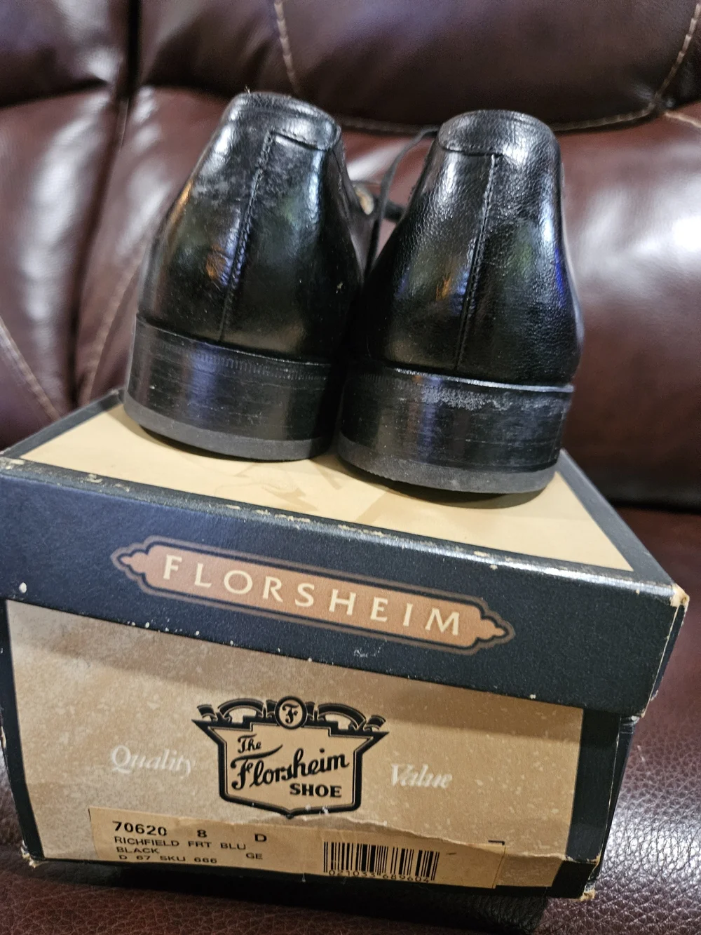 Vintage Florsheim Men’s Black Leather Lace-Up Dress Shoes
